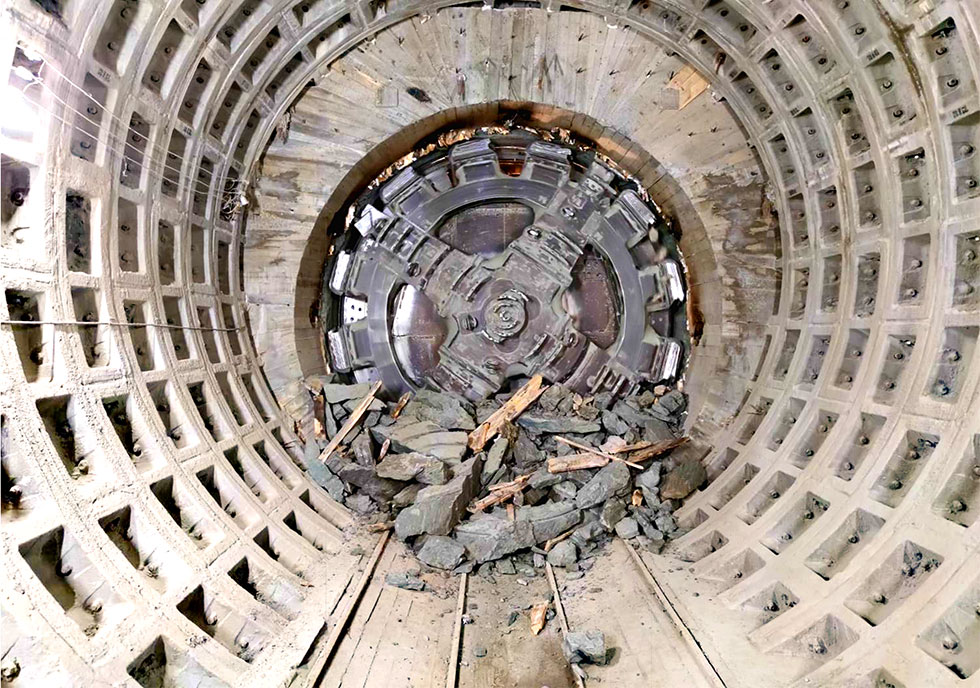 В Петербурге завершена сбойка тоннелей на коричневой ветке